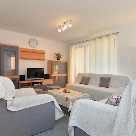 アパート Apartment Marin 1807