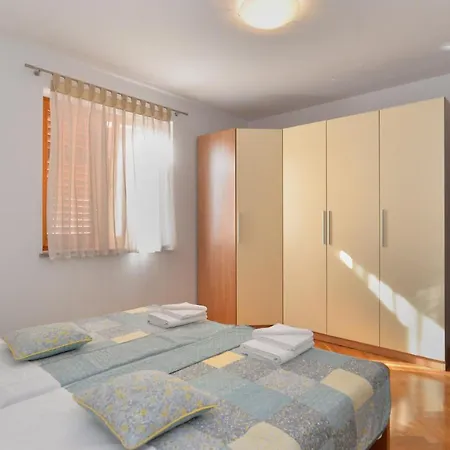 アパート Apartment Marin 1807 プーラ