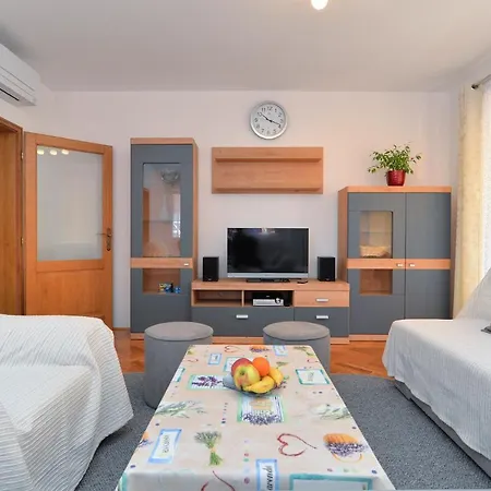 Apartment Marin 1807 *
